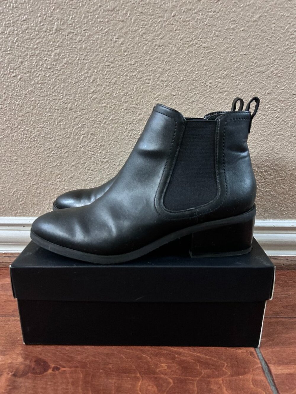 Abound Black Faux Leather Block Heel Chelsea Booties 6.5